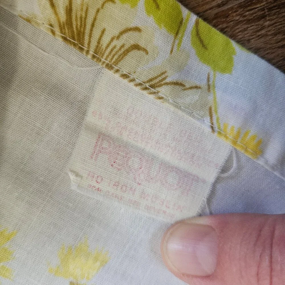 Vintage 60s 70s Pequot Double Full Flat Bed Sheet Easy Care Floral Yellow Fabric
